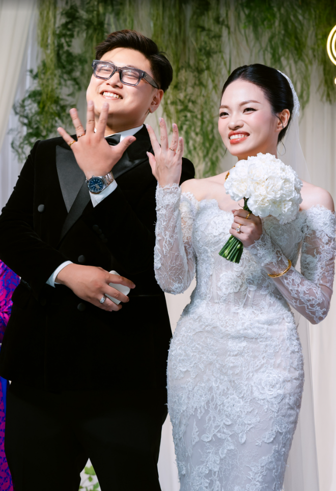 Bách & Thủy