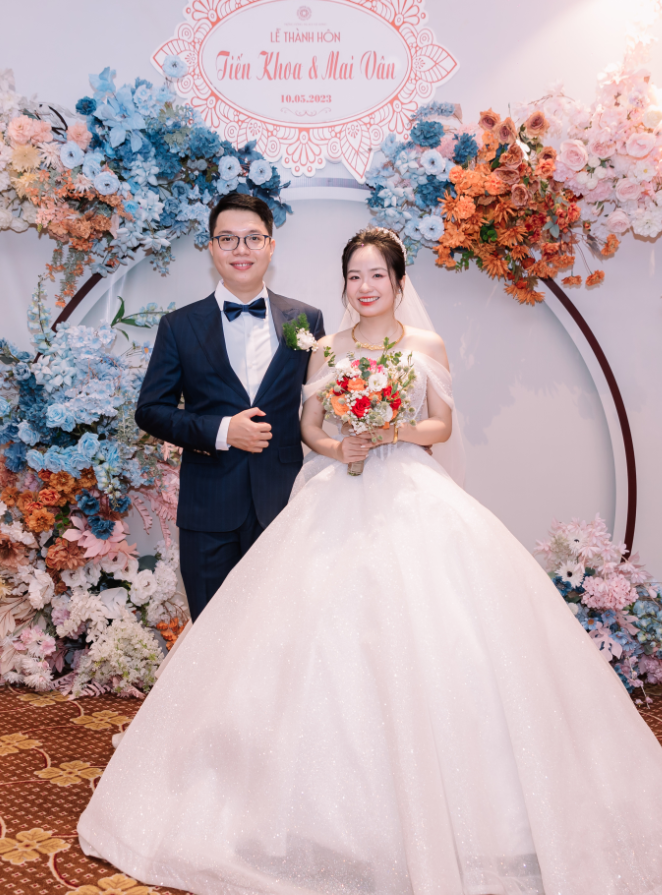 Khoa & Vân