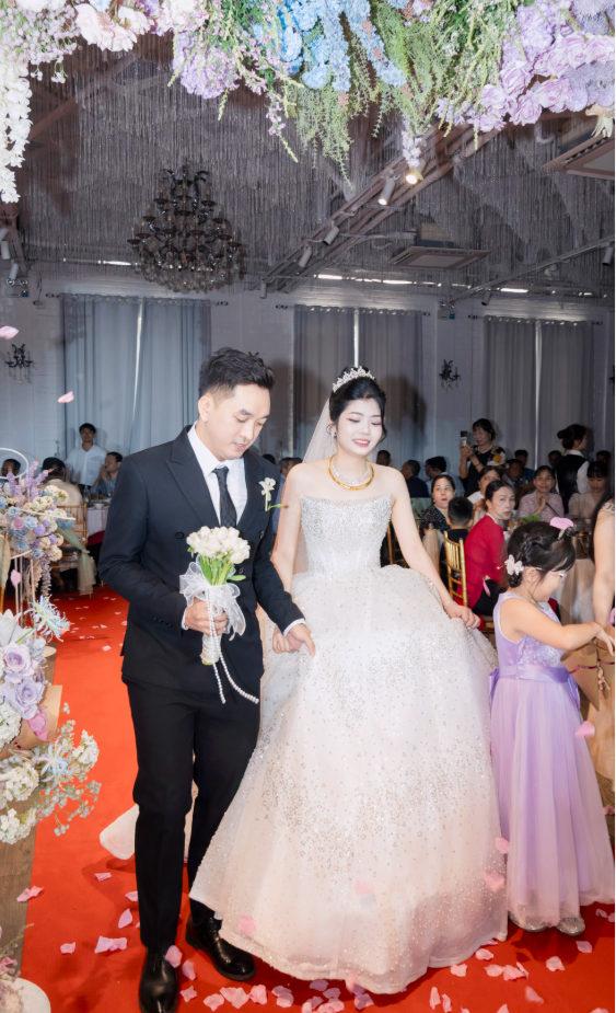 Tuấn & Oanh