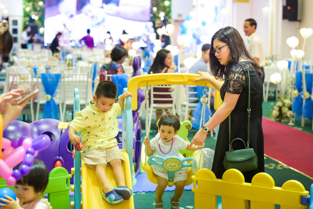 Chuẩn bị thêm khu vui chơi lưu động an toàn cho các bé trong tiệc sinh nhật
