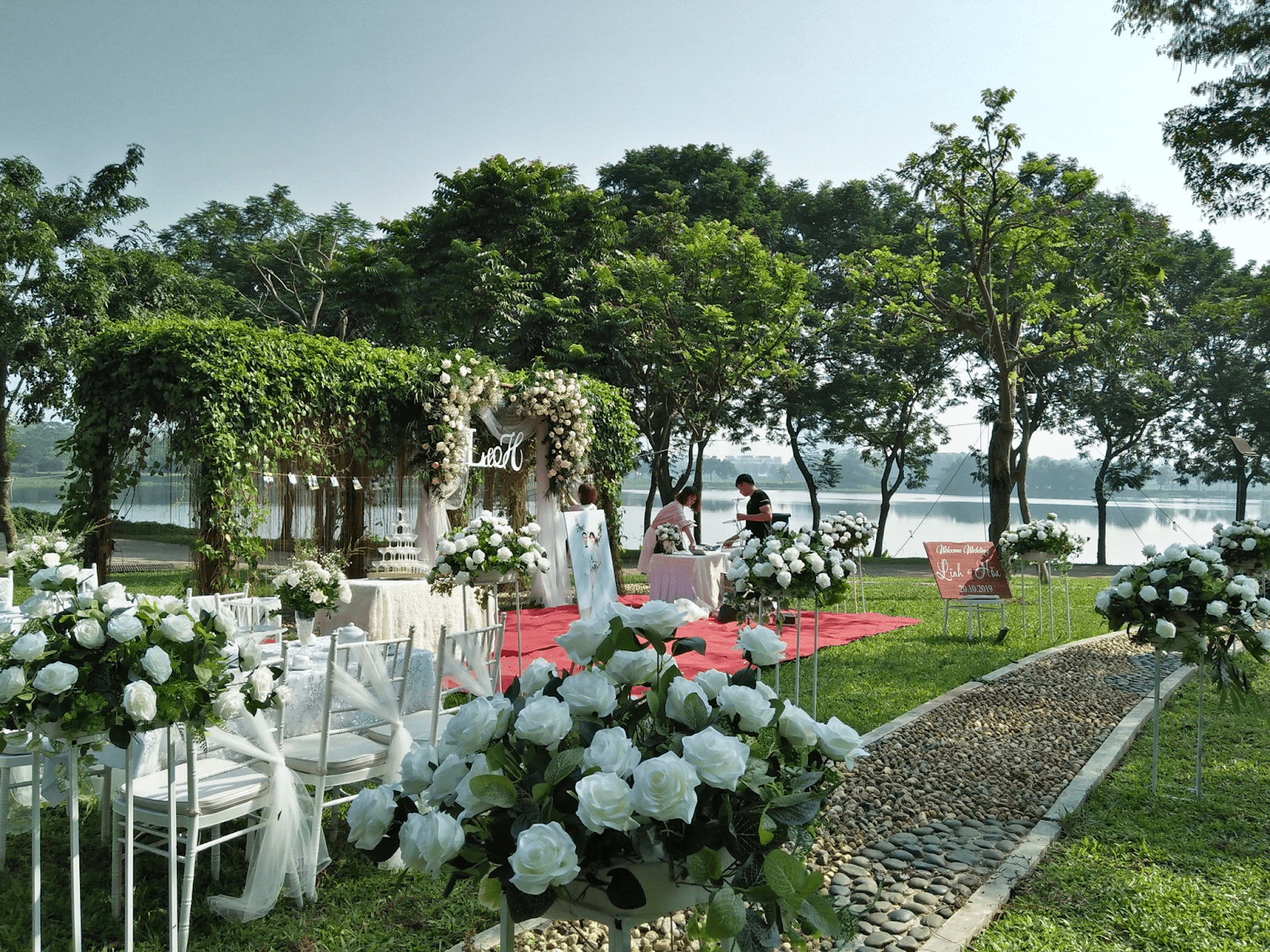 Trống Đồng Palace — 34+ địa điểm tổ chức tiệc cưới ngoài trời tại Hà Nội và TP.HCM 2026