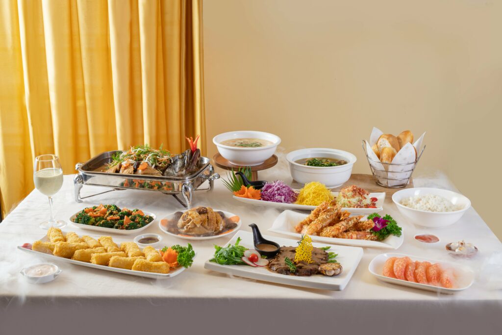 Tại sao nên chọn dịch vụ tiệc tại gia cho những bữa tiệc cùng gia đình, bạn bè?