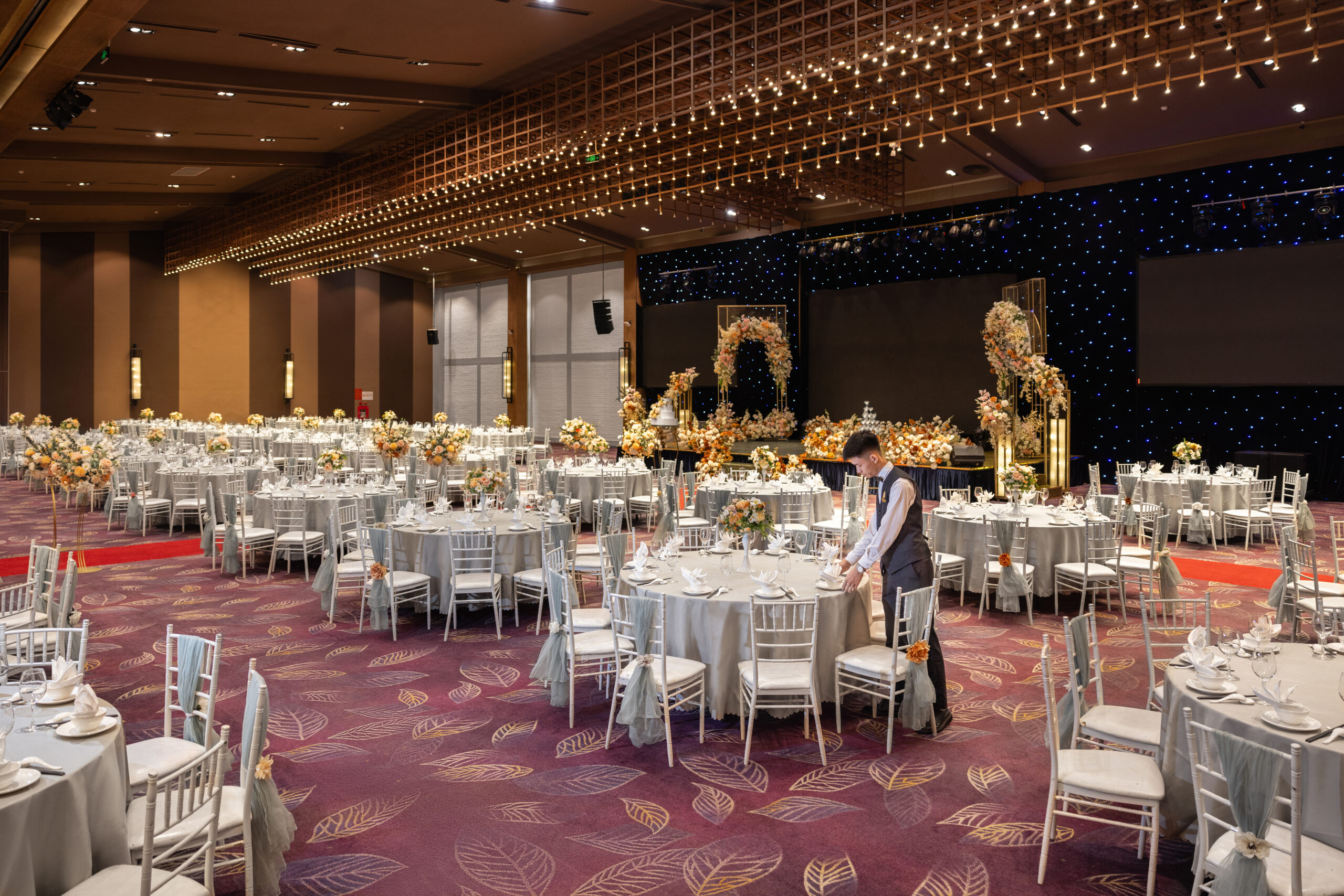 sơ đồ bàn tiệc cưới 700 khách Trống Đồng Palace Lãng Yên setup 70 bàn