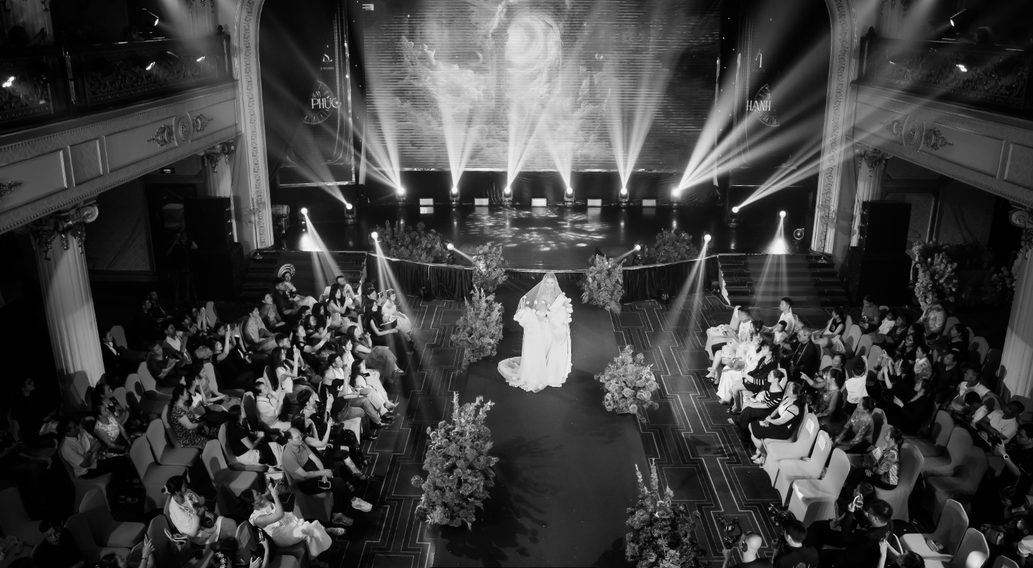 Trống Đồng Palace - Lễ Cưới Giao Thoa Văn Hóa – Cross Culture Wedding: We In One Universe tại Trống Đồng Palace